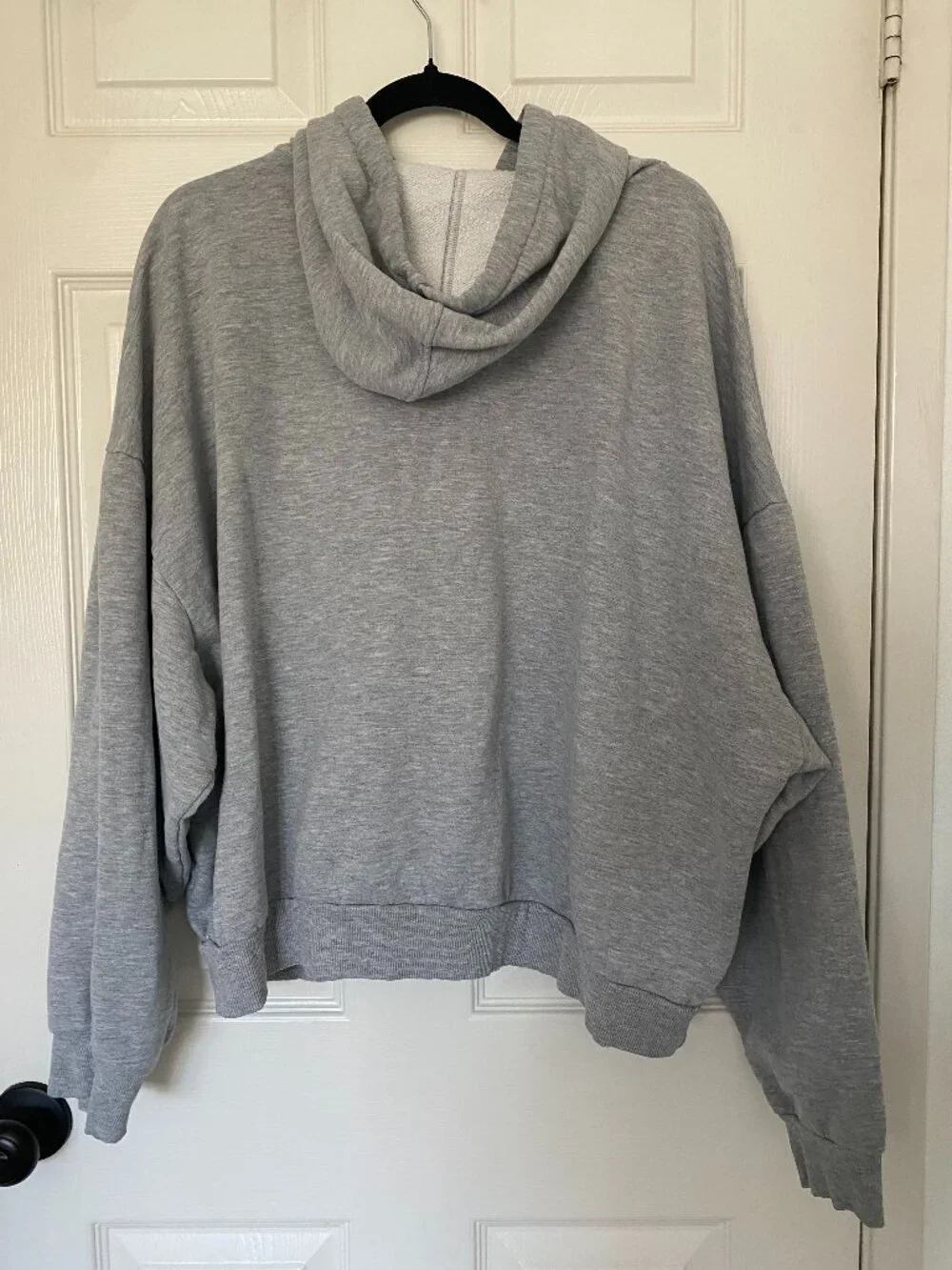 ALO Yoga | Accolade Hoodie in Gray